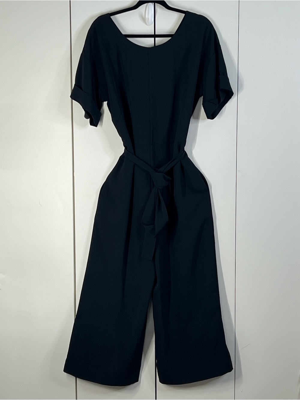 EVERLANE 12 NWOT Triacetate Jumpsuit. Black. Tie Waist. Scoop Neck